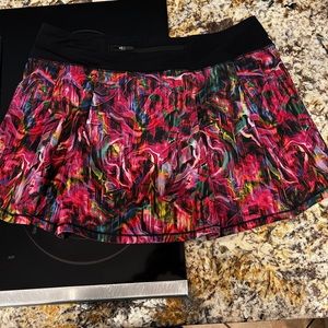 Lululemon multi color tennis skirt 10 L